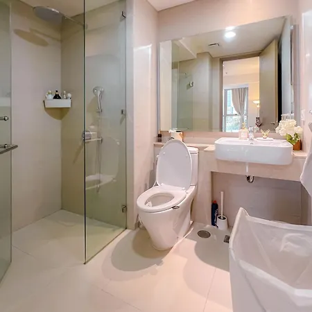 Gold Coast Pik Apartments By Host Jess Jakarta Exterior photo