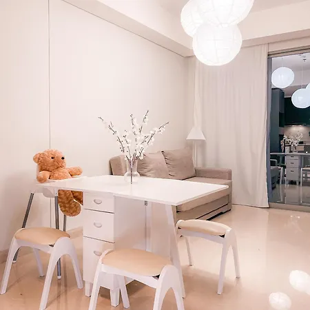 Gold Coast Pik Apartments By Host Jess Jakarta Exterior photo