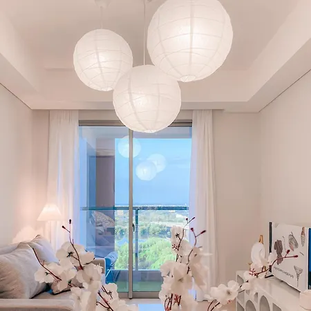 Gold Coast Pik Apartments By Host Jess Jakarta Exterior photo
