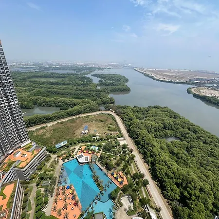 Gold Coast Pik Apartments By Host Jess Jakarta Exterior photo