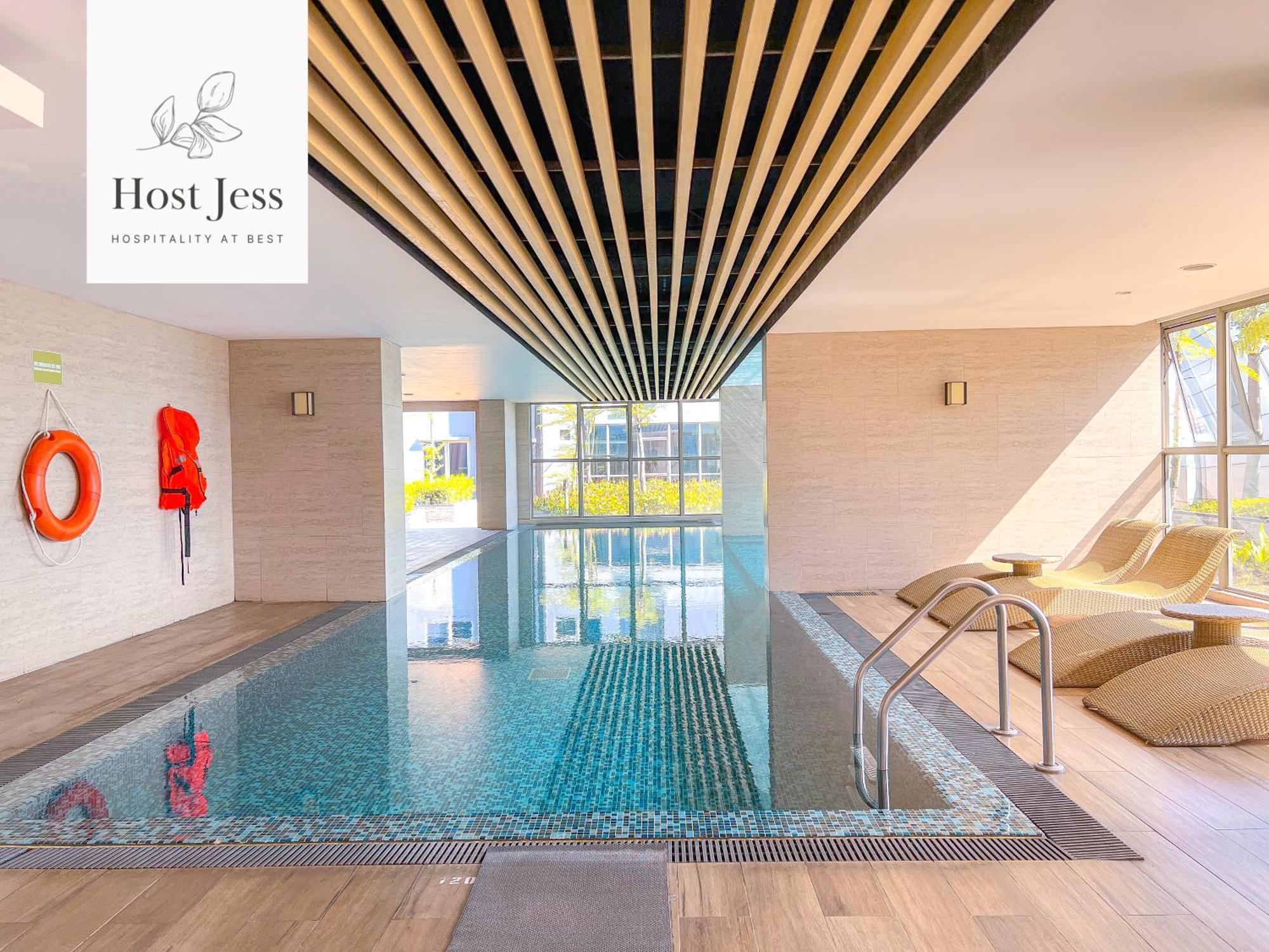 Gold Coast Pik By Host Jess