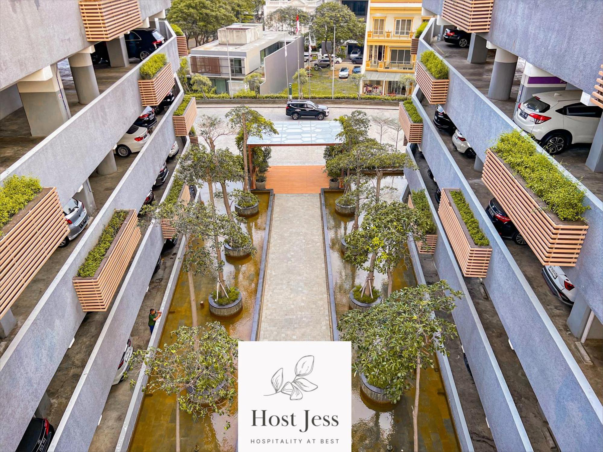 Gold Coast Pik By Host Jess